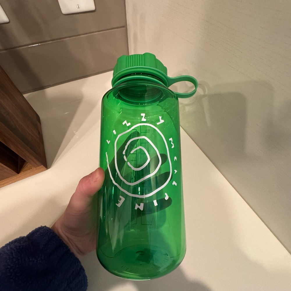 EXCLUSIVE Lizzy McAlpine 32oz Water Bottle